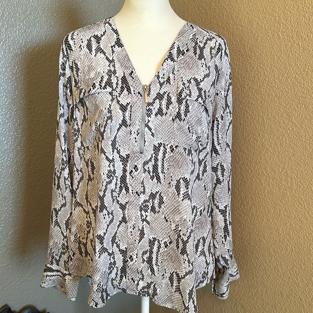 Express - Size M Snake Print Long Sleeve Blouse Z… - image 1